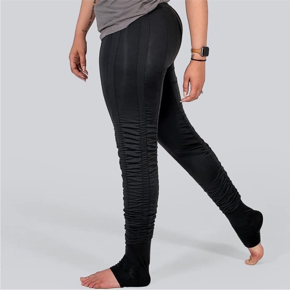 AGOGIE Women's +20 Resistance Band Black Pants Size Large